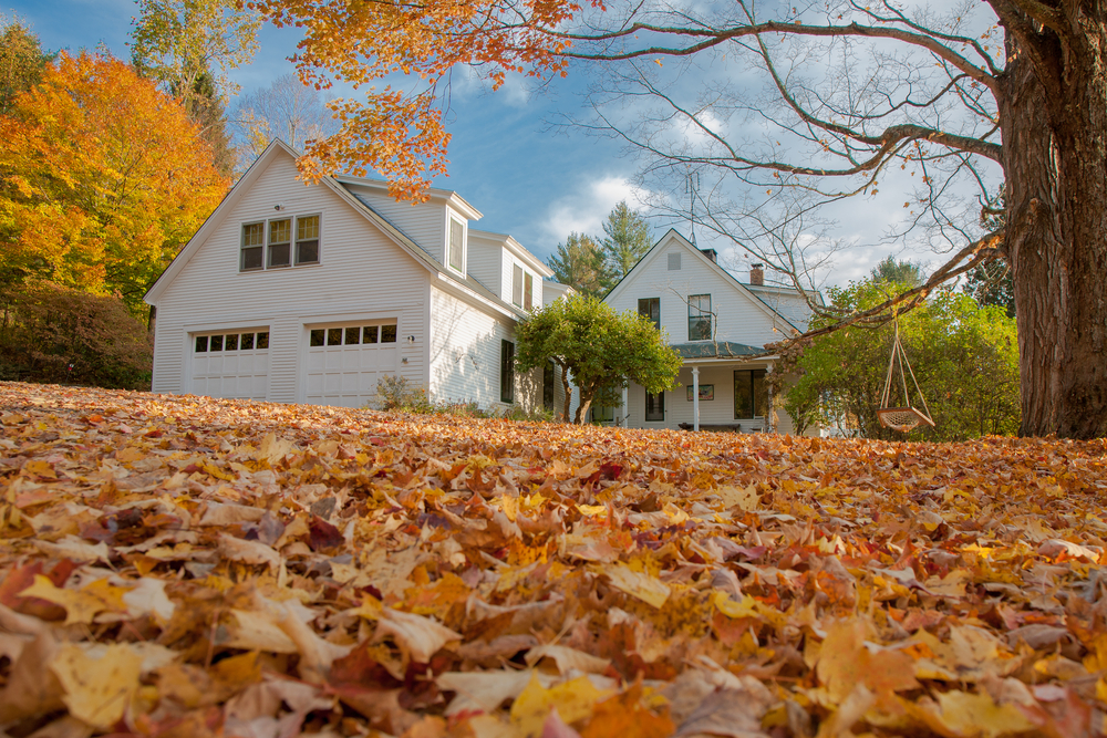 How to sell your home in the Fall|Keep The Exterior Clean|Embrace The Fall Selling Season|Priced Accordingly|Make Sure The House is Ready|Be Prepared For Moving